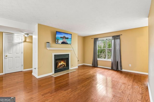 513 Glenleaf Drive, Peachtree Corners, GA 30092