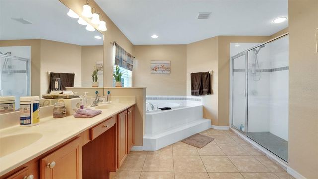 506 ALLERIA COURT, Auburndale, FL 33823