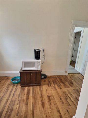 395 Harvard 2, Brookline, MA 02446