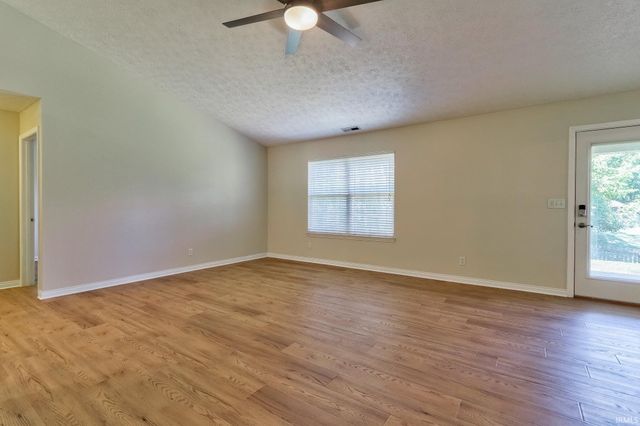 7955 Alanton Park, Newburgh, IN 47630