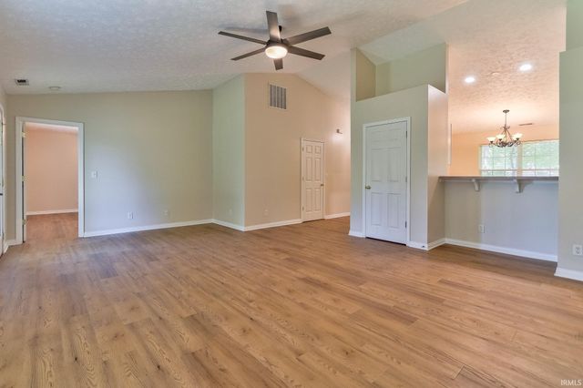 7955 Alanton Park, Newburgh, IN 47630