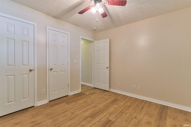 7955 Alanton Park, Newburgh, IN 47630
