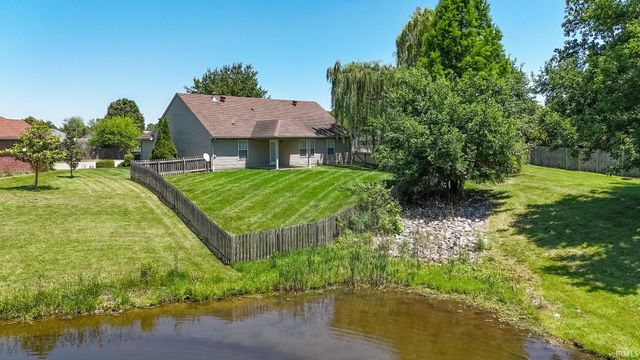 7955 Alanton Park, Newburgh, IN 47630