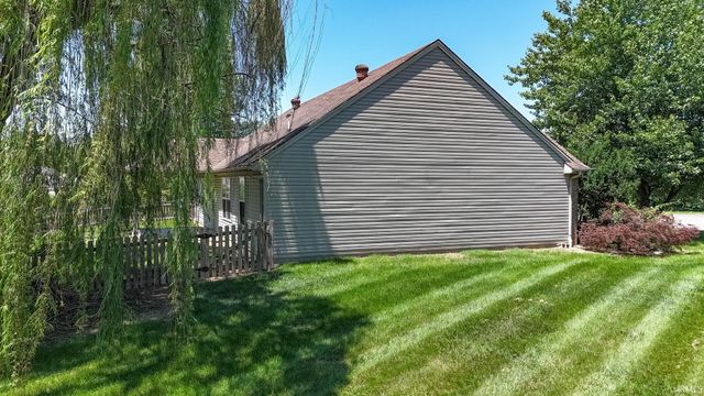 7955 Alanton Park, Newburgh, IN 47630