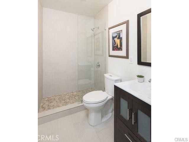 15672 Castlewoods Drive, Sherman Oaks, CA 91403