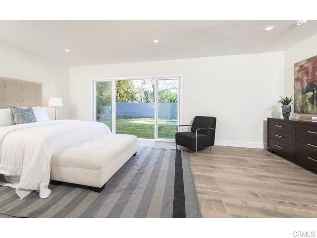 15672 Castlewoods Drive, Sherman Oaks, CA 91403