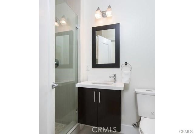 15672 Castlewoods Drive, Sherman Oaks, CA 91403