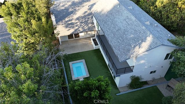 15672 Castlewoods Drive, Sherman Oaks, CA 91403