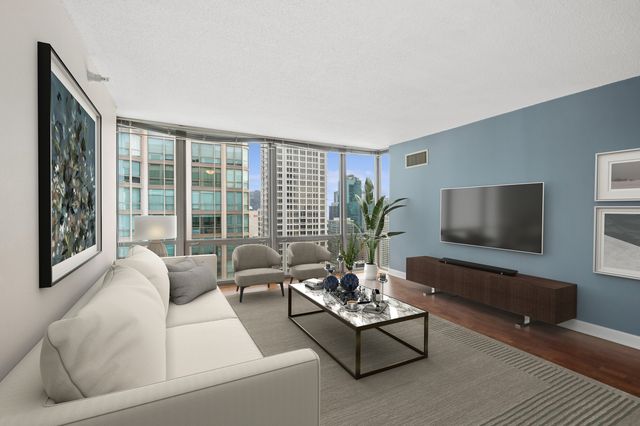 2 E Erie Street 3614, Chicago, IL 60611