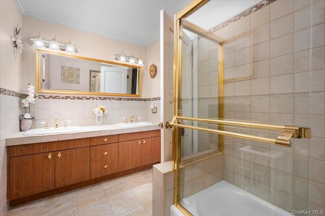 112 Barton Road, White Plains, NY 10605