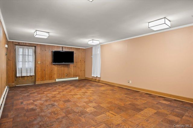112 Barton Road, White Plains, NY 10605