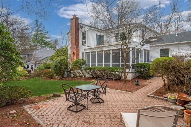 112 Barton Road, White Plains, NY 10605