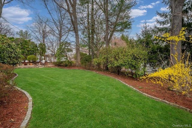 112 Barton Road, White Plains, NY 10605