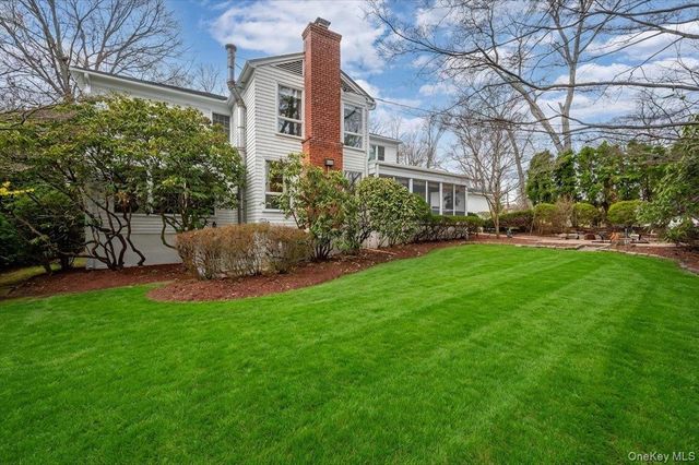 112 Barton Road, White Plains, NY 10605