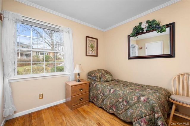 112 Barton Road, White Plains, NY 10605