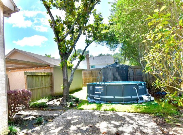11806 Braesridge Drive, Houston, TX 77071