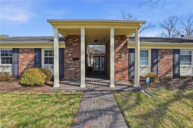 506 Carters Grove CT, Hampton, VA 23663