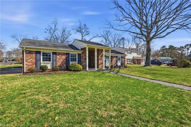506 Carters Grove CT, Hampton, VA 23663