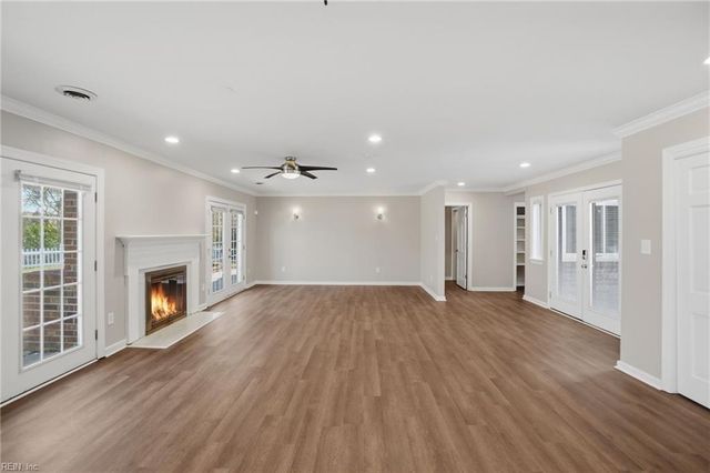 506 Carters Grove CT, Hampton, VA 23663