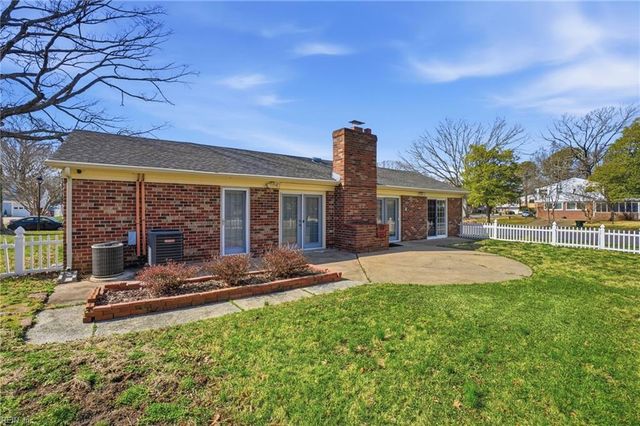 506 Carters Grove CT, Hampton, VA 23663