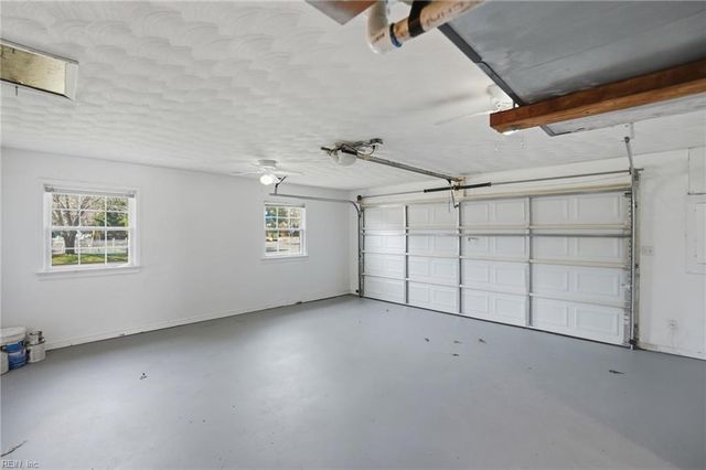 506 Carters Grove CT, Hampton, VA 23663