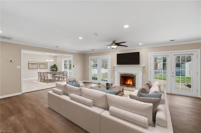 506 Carters Grove CT, Hampton, VA 23663