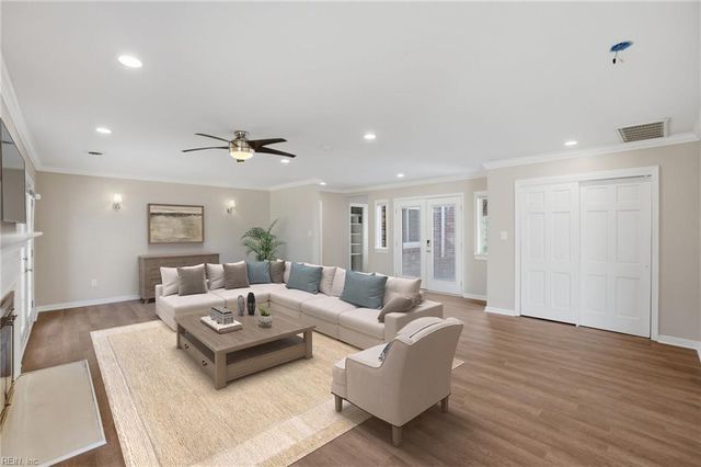 506 Carters Grove CT, Hampton, VA 23663