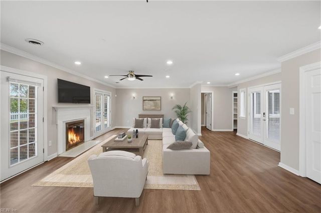 506 Carters Grove CT, Hampton, VA 23663