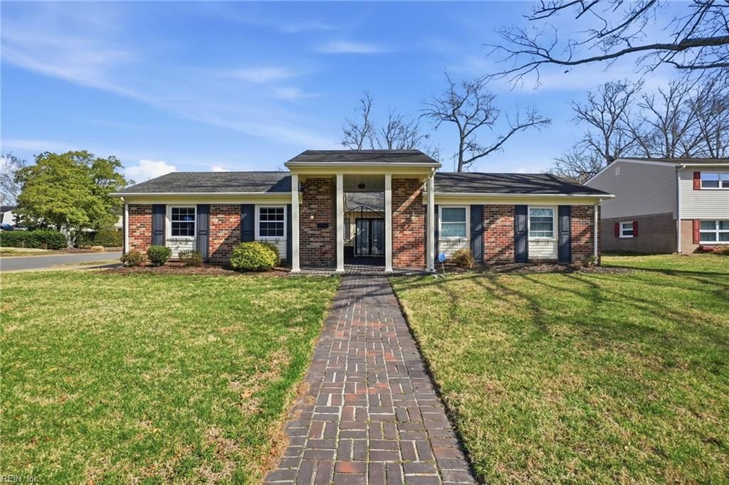 506 Carters Grove CT, Hampton, VA 23663