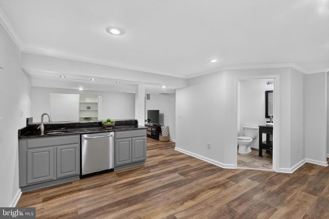21395 KEANE CT, Ashburn, VA 20147