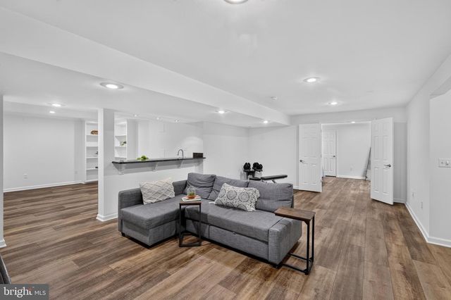 21395 KEANE CT, Ashburn, VA 20147