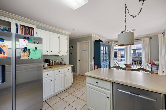 1613 Neptune Street, Russellville, AR 72801