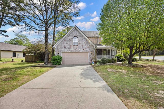 1613 Neptune Street, Russellville, AR 72801