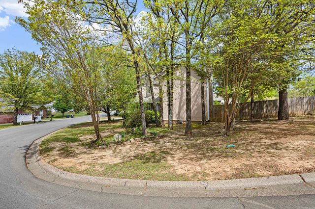 1613 Neptune Street, Russellville, AR 72801