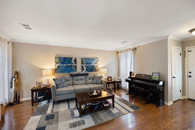 1613 Neptune Street, Russellville, AR 72801