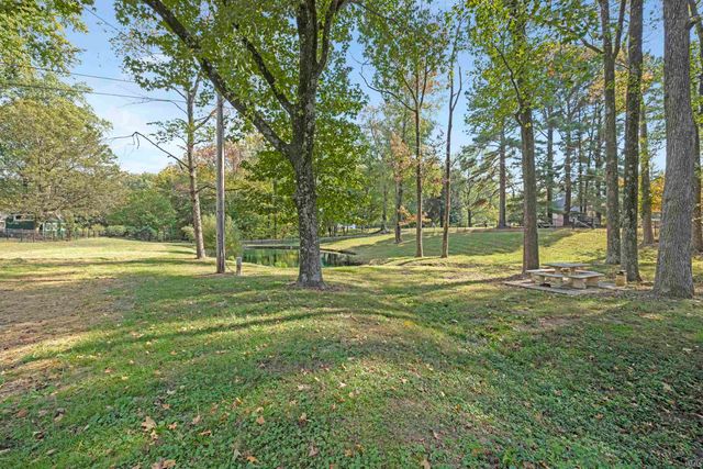 5266 Martin Road, Newburgh, IN 47630