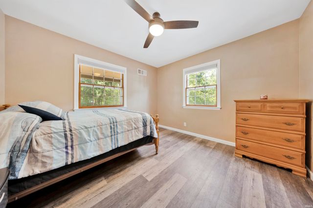 5266 Martin Road, Newburgh, IN 47630