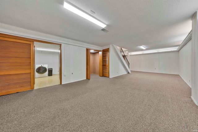 5266 Martin Road, Newburgh, IN 47630