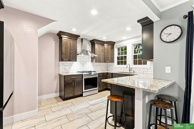 1302 S 61st Street, Omaha, NE 68106