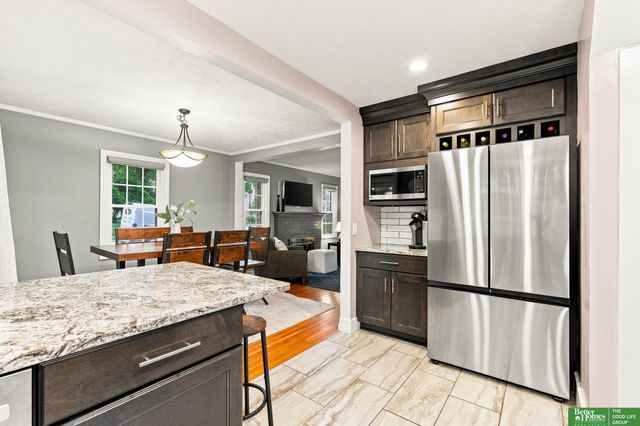 1302 S 61st Street, Omaha, NE 68106