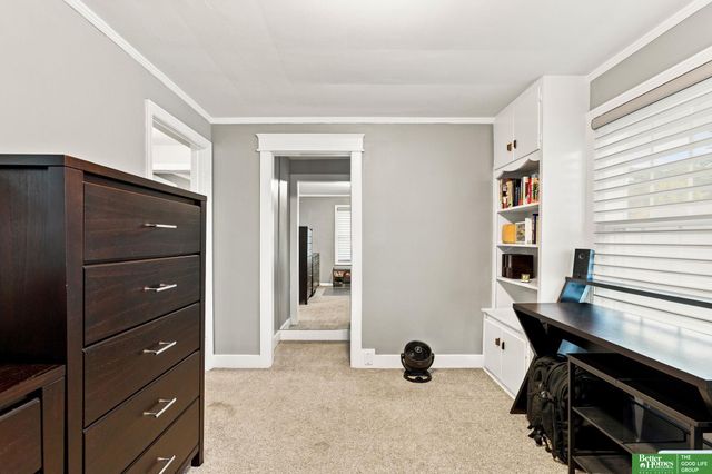 1302 S 61st Street, Omaha, NE 68106
