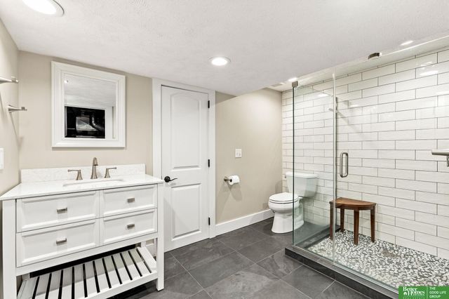 1302 S 61st Street, Omaha, NE 68106