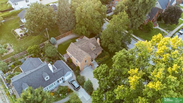 1302 S 61st Street, Omaha, NE 68106