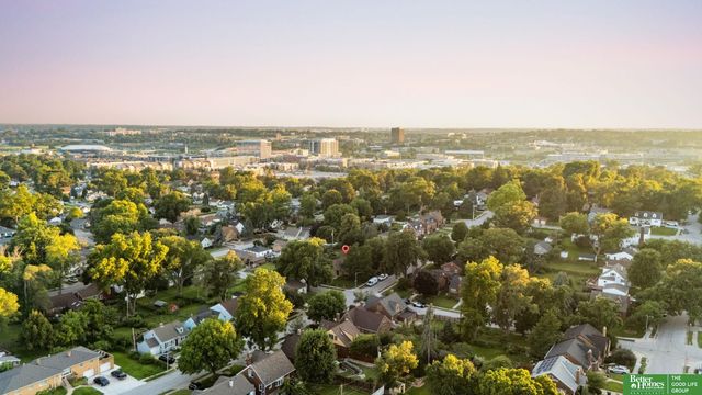 1302 S 61st Street, Omaha, NE 68106