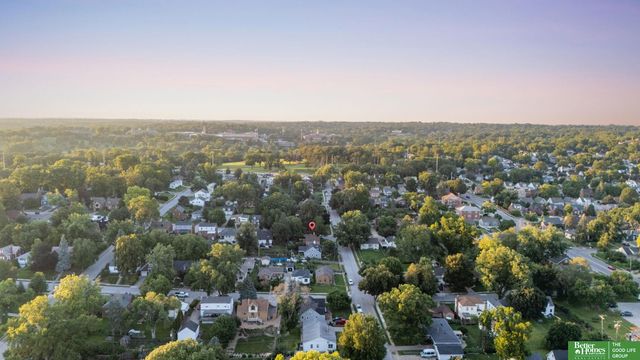 1302 S 61st Street, Omaha, NE 68106