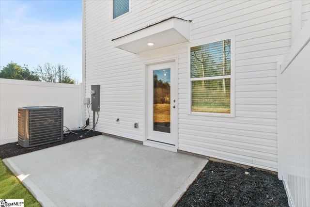 4 Stoneview Way, Taylors, SC 29687