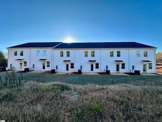 4 Stoneview Way, Taylors, SC 29687