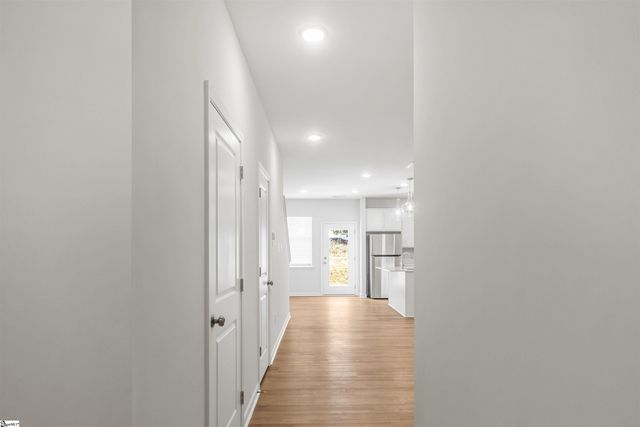 4 Stoneview Way, Taylors, SC 29687