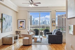 3333 Allen Parkway 1004, Houston, TX 77019