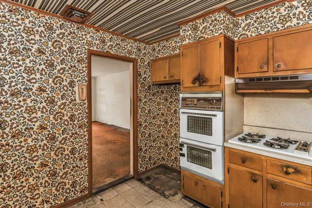 545 W Olive Street, Long Beach, NY 11561